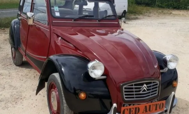 Garage de voiture de collection, Loyettes, CED Auto