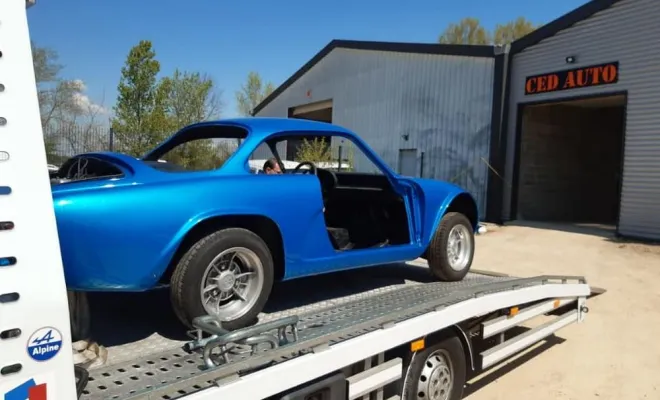 Garage de voiture de collection, Loyettes, CED Auto